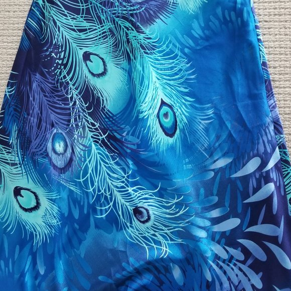 Peacock print dress, gown, evening gown, wow dress, gorgeous, elegant dress - Picture 4 of 7